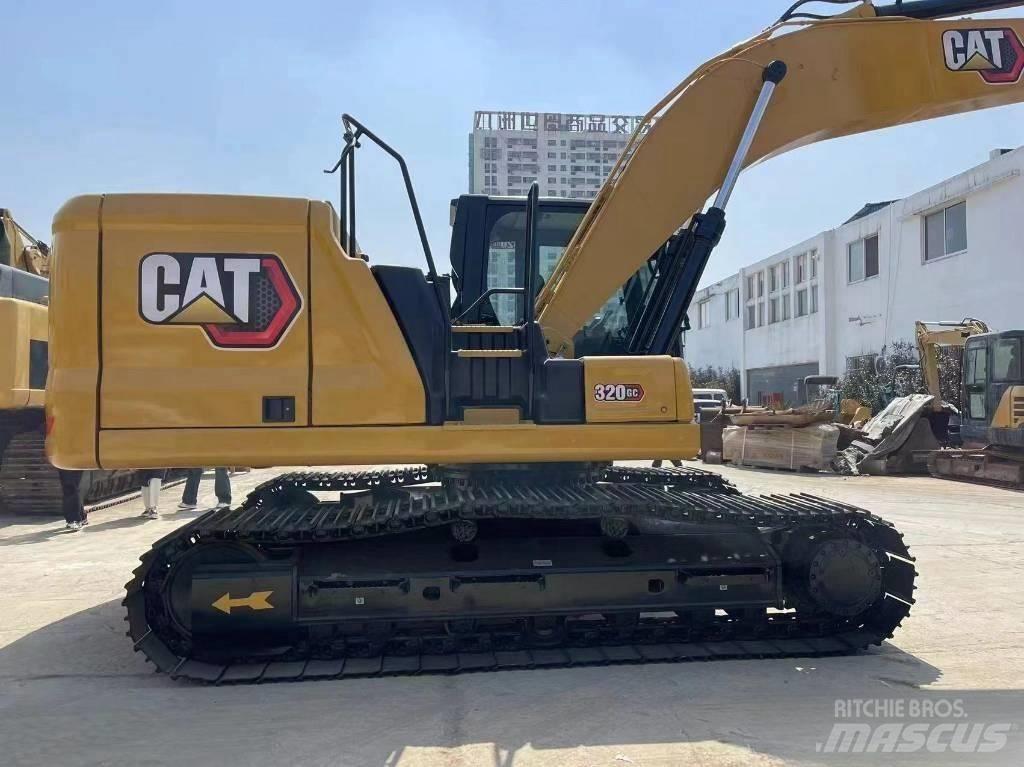 CAT 320GC 대형 굴삭기 29톤 이상