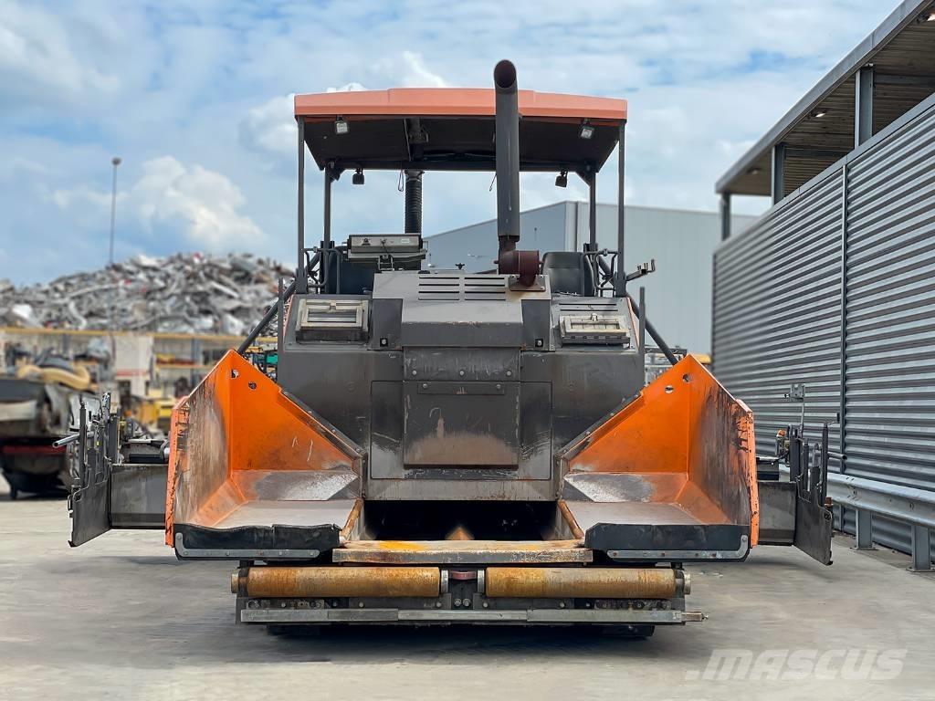 Volvo P7820C 아스팔트 포장장비