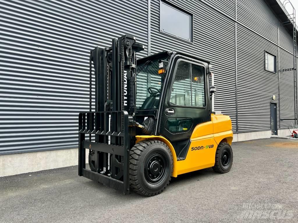 Hyundai 50DN-9VB 디젤 지게차