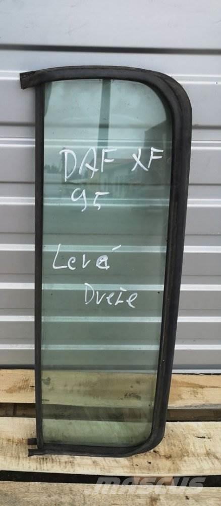 DAF XF OKNO 운송 장비 - 기타