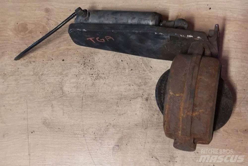 MAN TGA MOTOROVÁ BRZDA 엔진