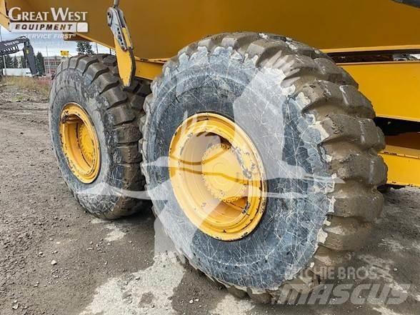 Volvo A30G 연결식 홀러