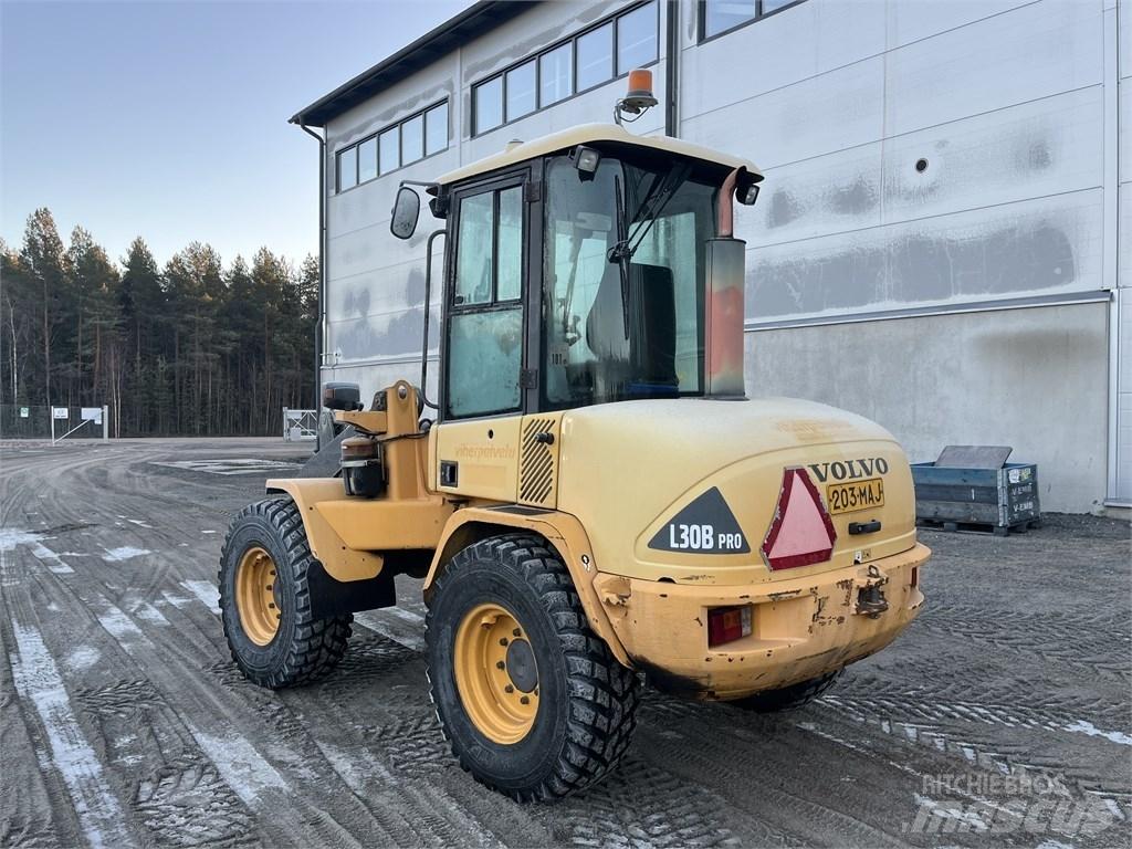 Volvo L 30 B  휠로우더