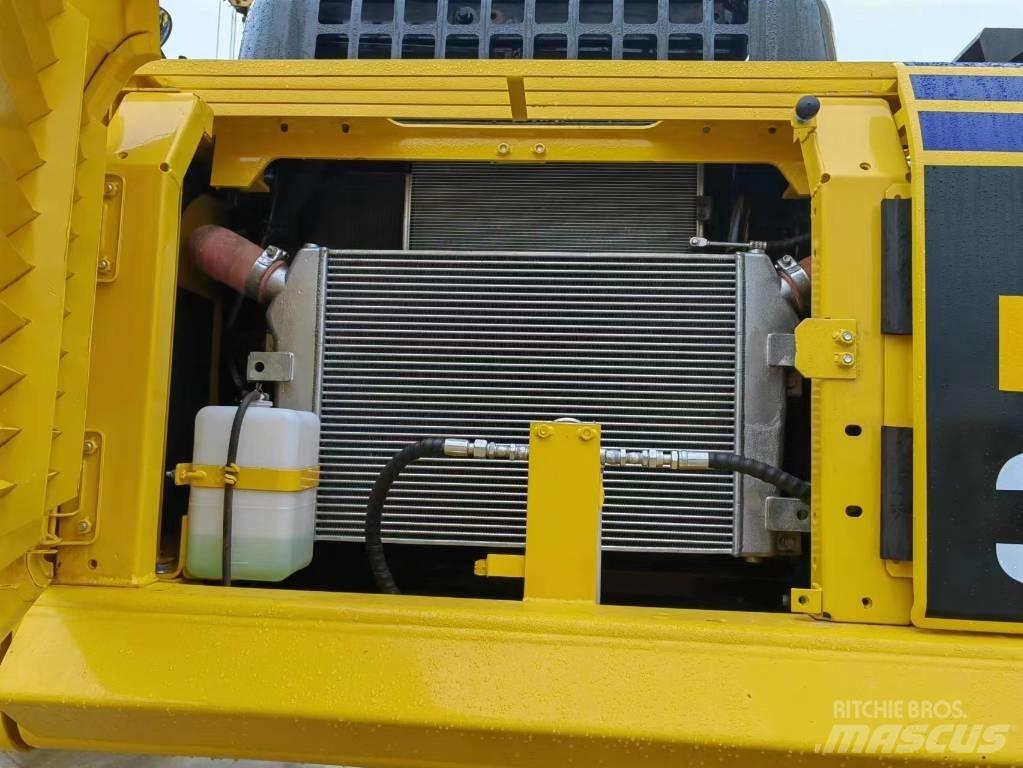 Komatsu PC 300-8 대형 굴삭기 29톤 이상