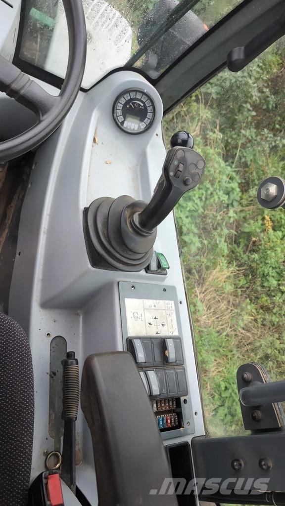 Kramer 750  휠로우더