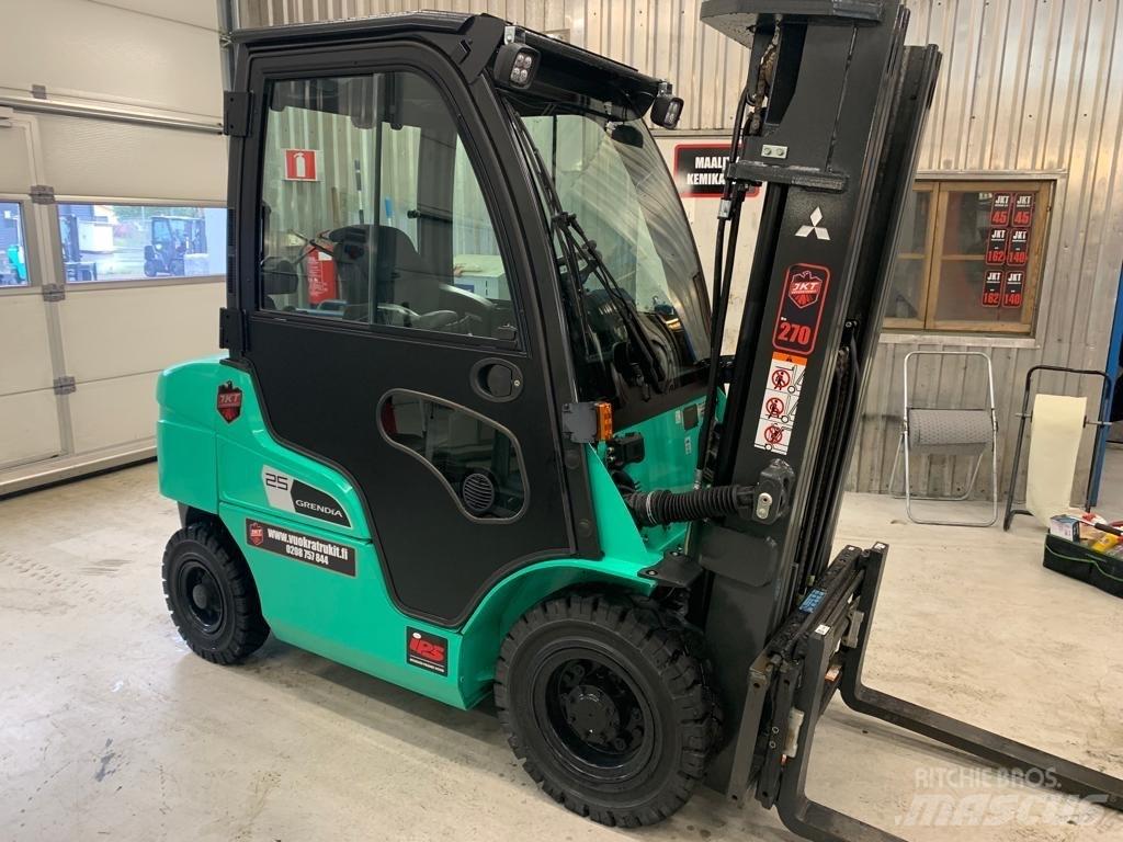 Mitsubishi FD25N3 디젤 지게차
