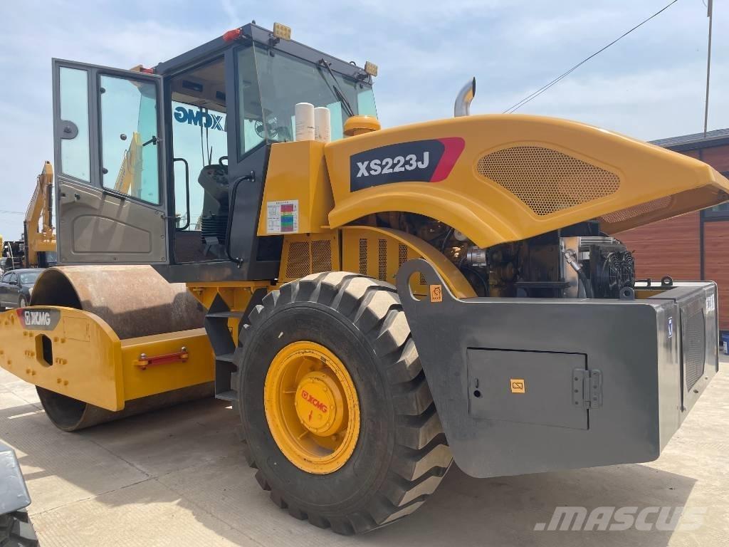 XCMG XS 223 J 싱글 드럼 롤러