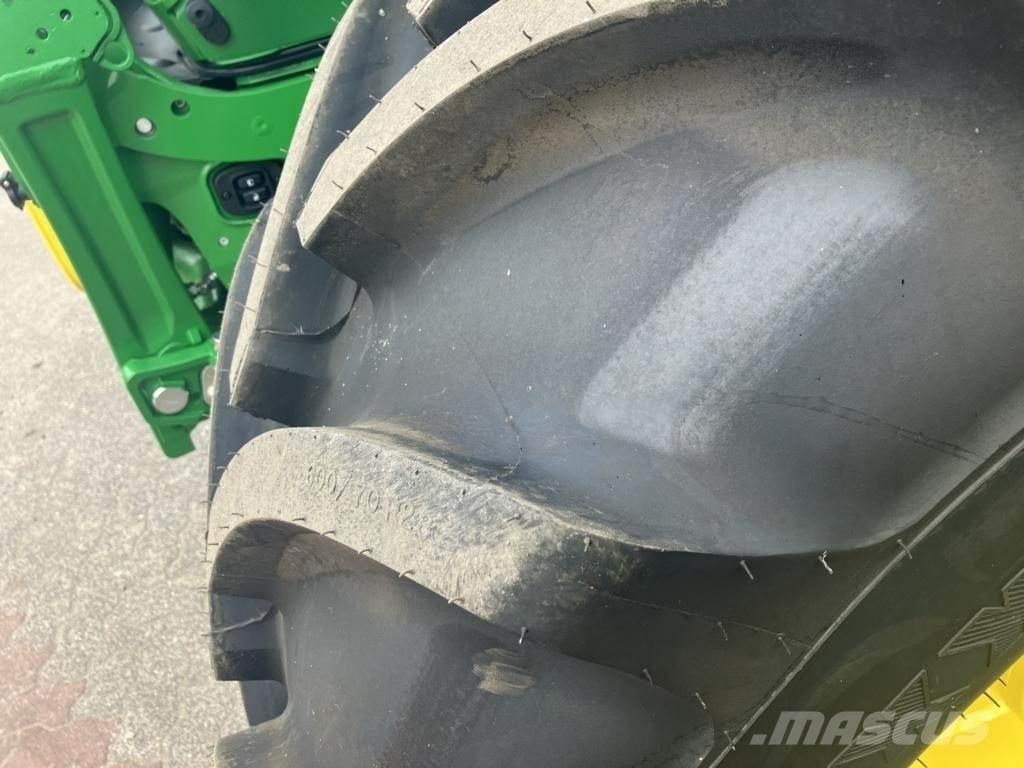 John Deere 6R215 트랙터