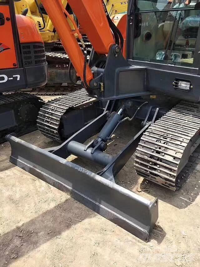 Doosan DH 60 소형 굴삭기 7톤 미만