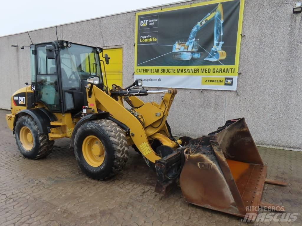 CAT 908M  휠로우더