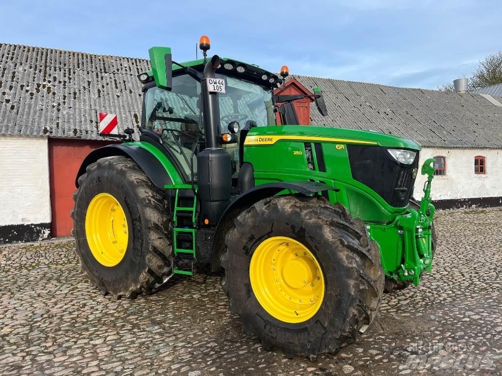 John Deere 6R 250 트랙터