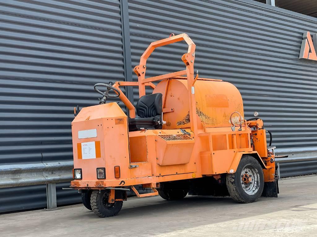 Strassmayr S25/500-G 아스팔트 분무기