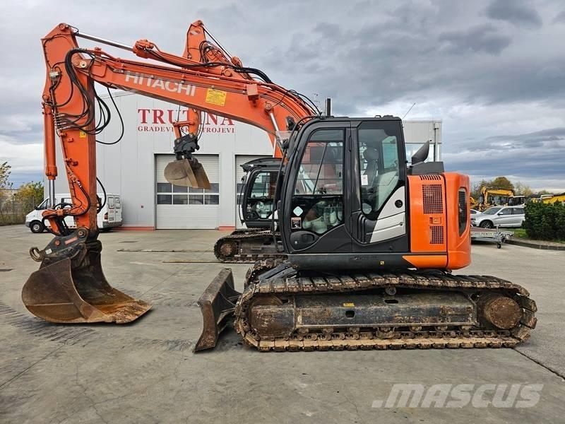 Hitachi ZX 135 US-6 대형 굴삭기 29톤 이상