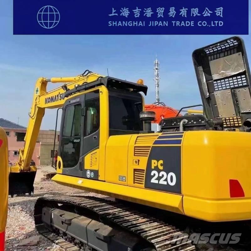 Komatsu PC 220 대형 굴삭기 29톤 이상
