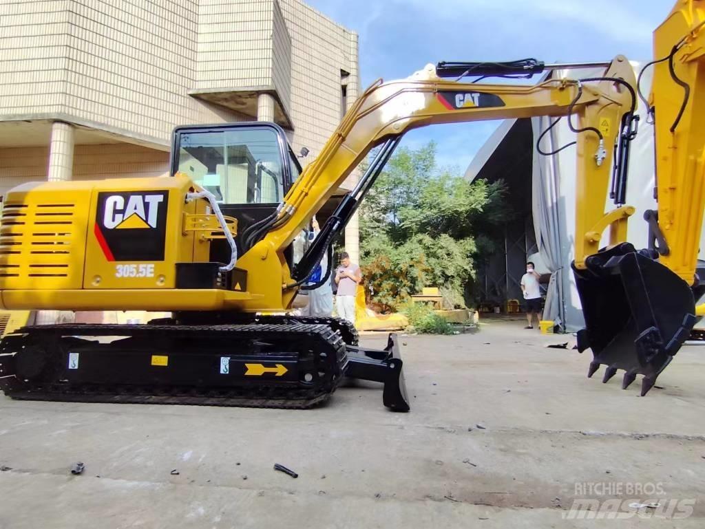 CAT 305.5 E 소형 굴삭기 7톤 미만