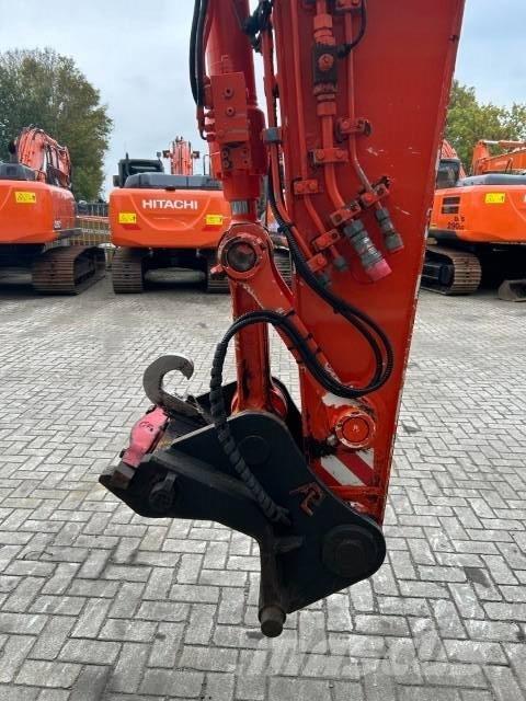 Hitachi ZX 170 W-3  휠 굴삭기