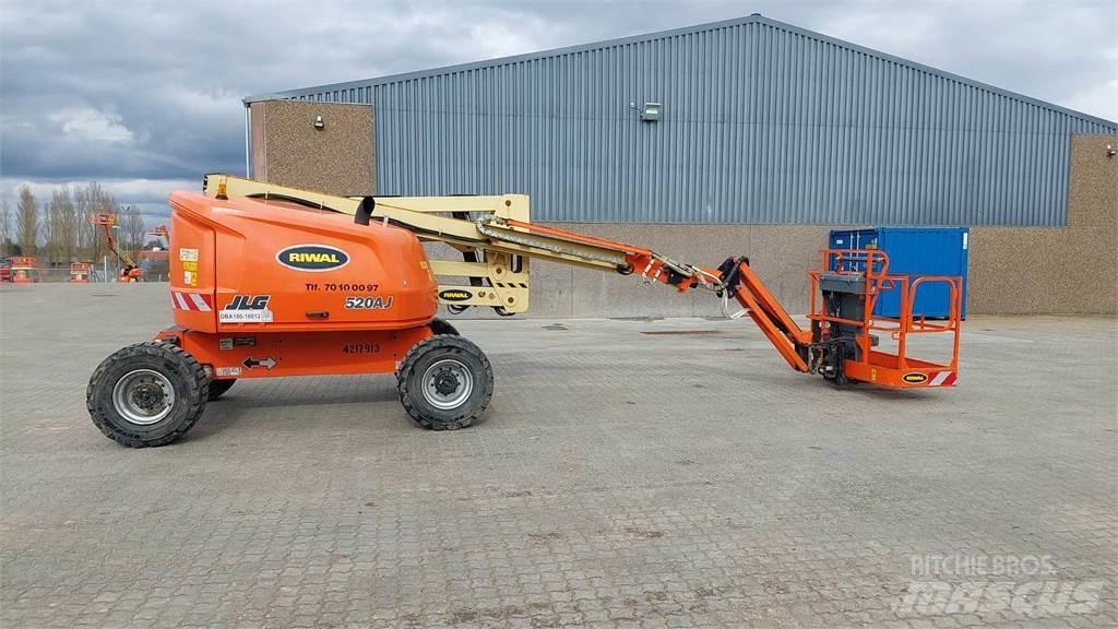 JLG 520AJ 관절형 전동이동 리프트