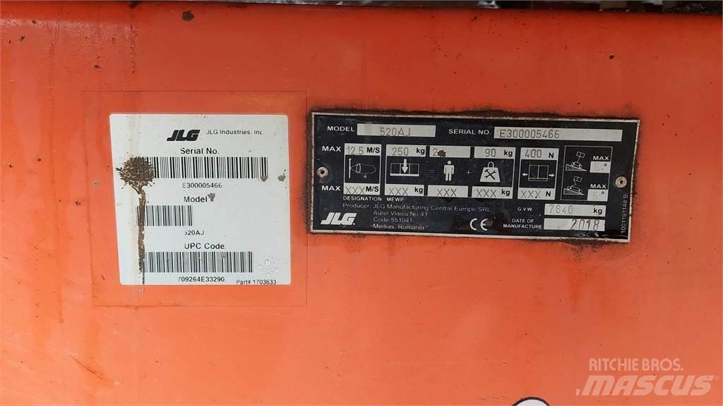 JLG 520AJ 관절형 전동이동 리프트