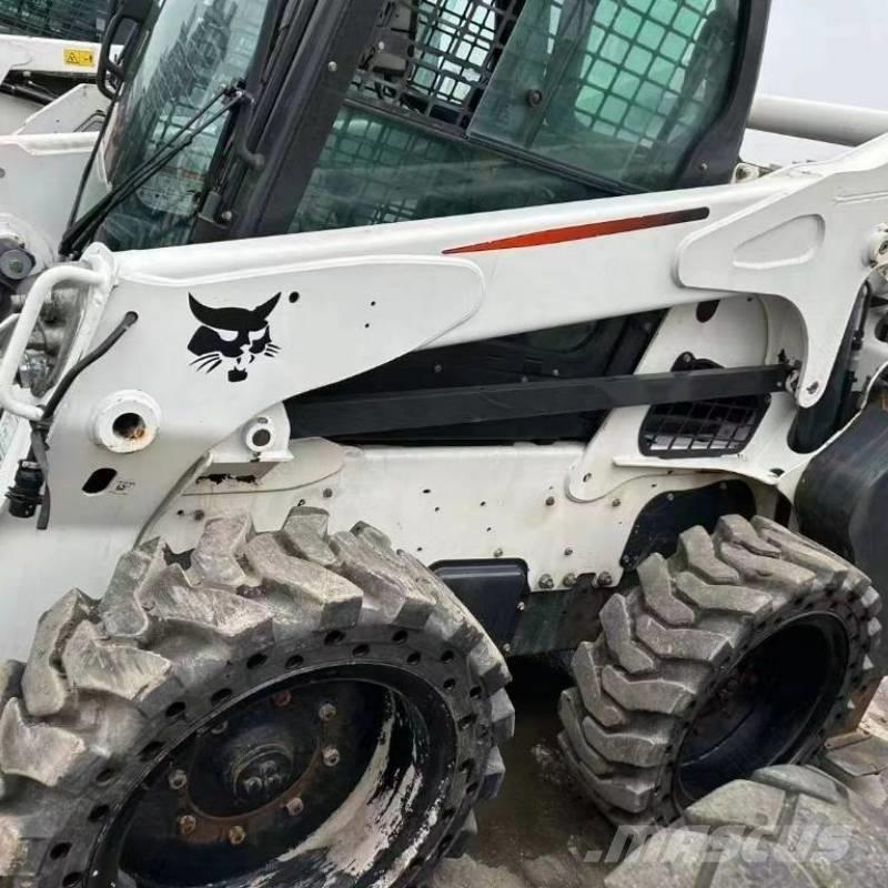 Bobcat S 750  스키드로더