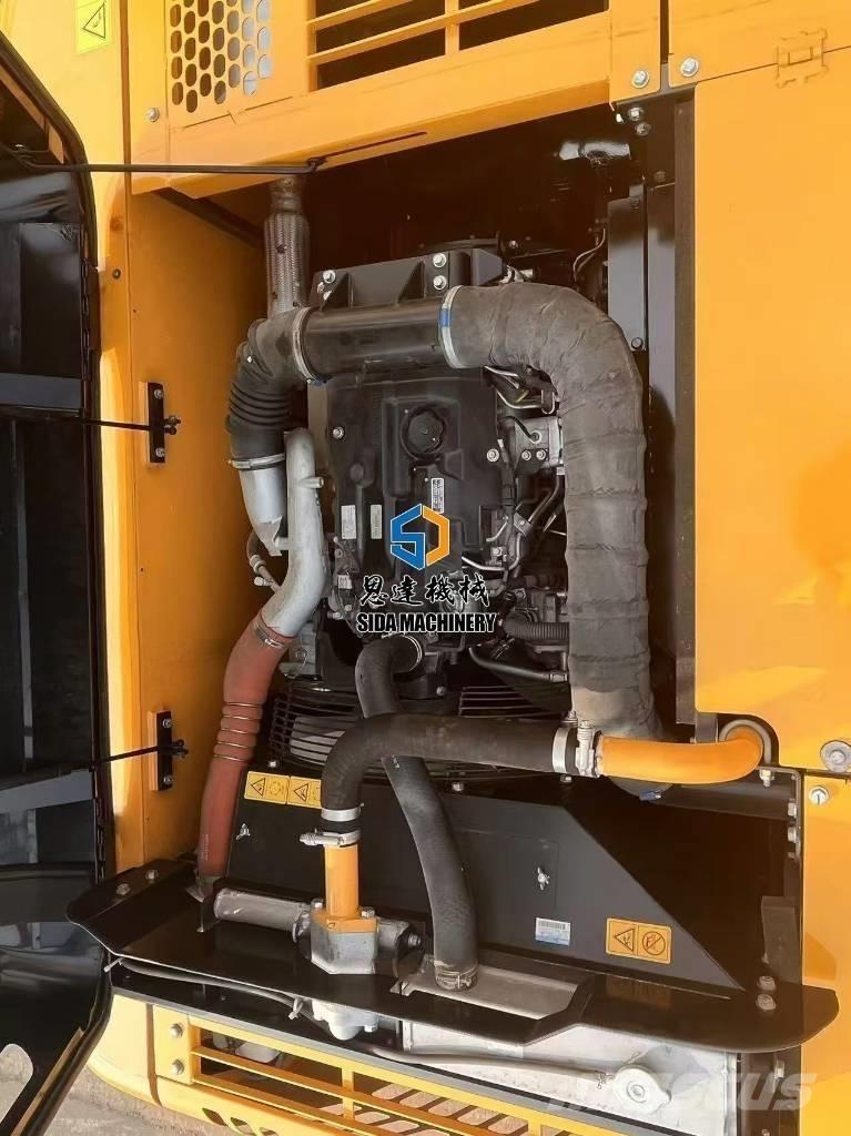 Kato HD 820 V 중형굴삭기 7톤-28톤