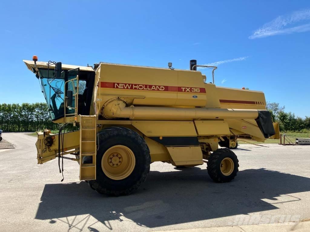 New Holland TX 36 콤바인 수확기