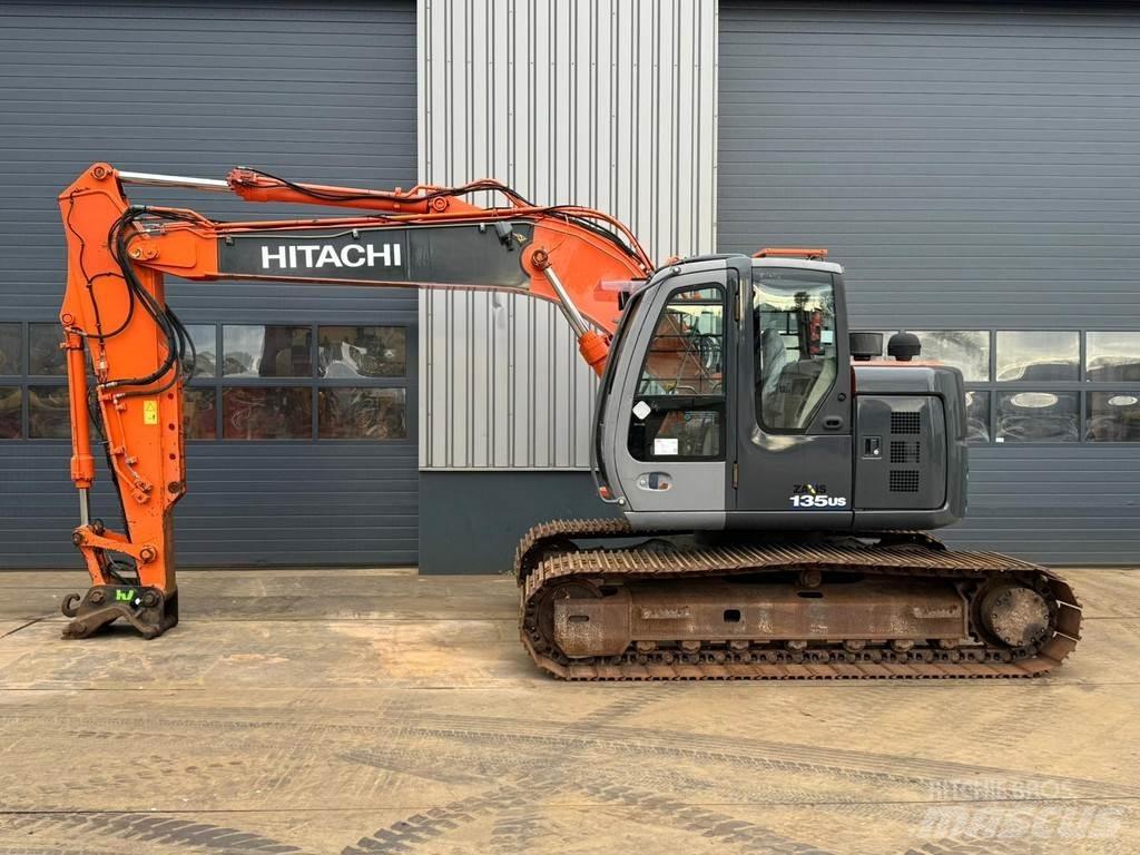 Hitachi ZX135US 대형 굴삭기 29톤 이상