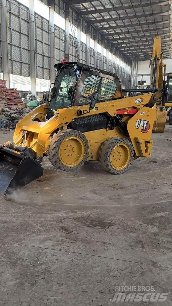 CAT 262 D  스키드로더