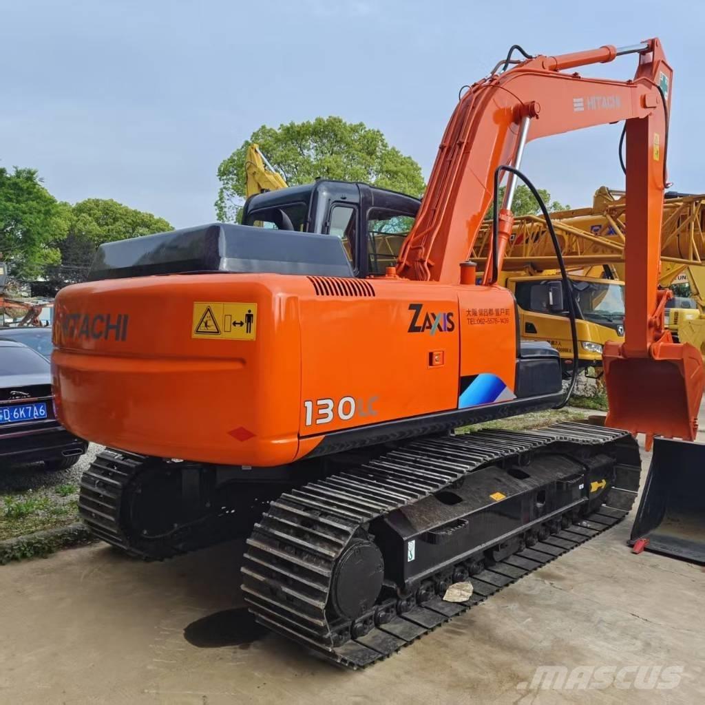 Hitachi ZX 130 대형 굴삭기 29톤 이상
