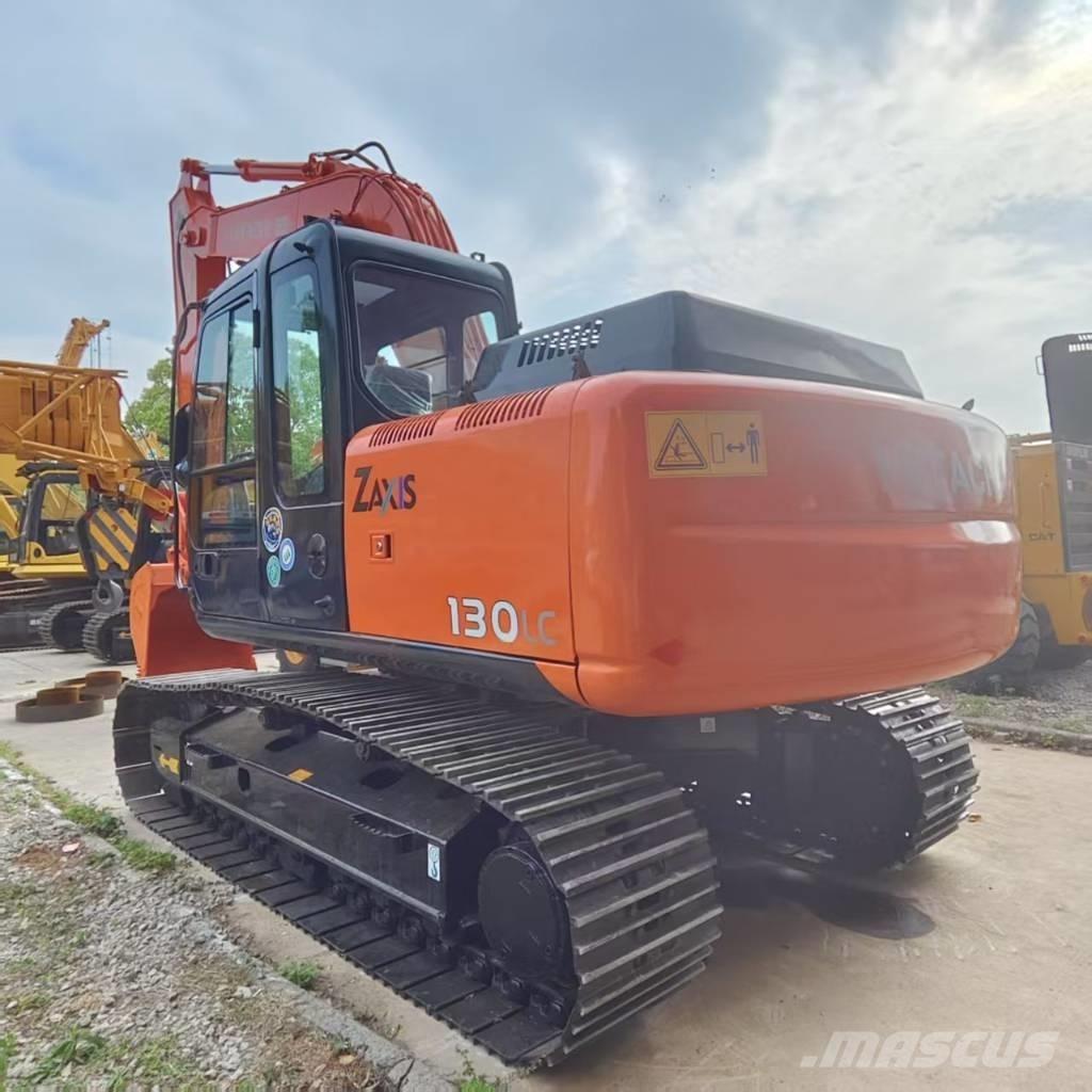 Hitachi ZX 130 대형 굴삭기 29톤 이상