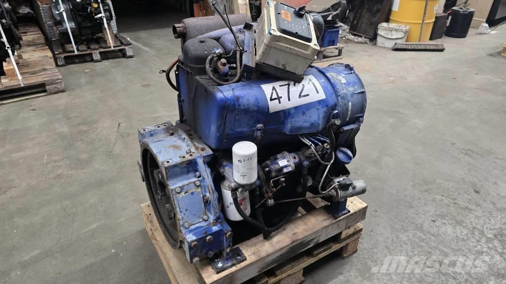 Deutz F3L912 엔진