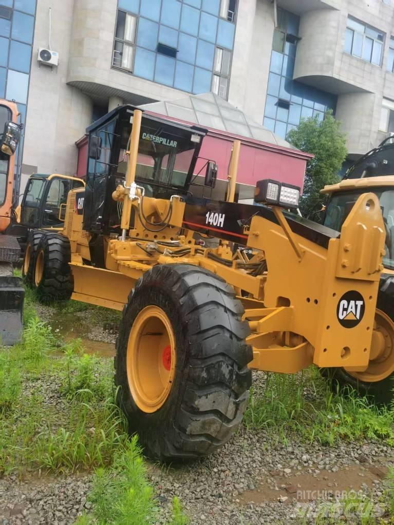 CAT 140 H 백호로더
