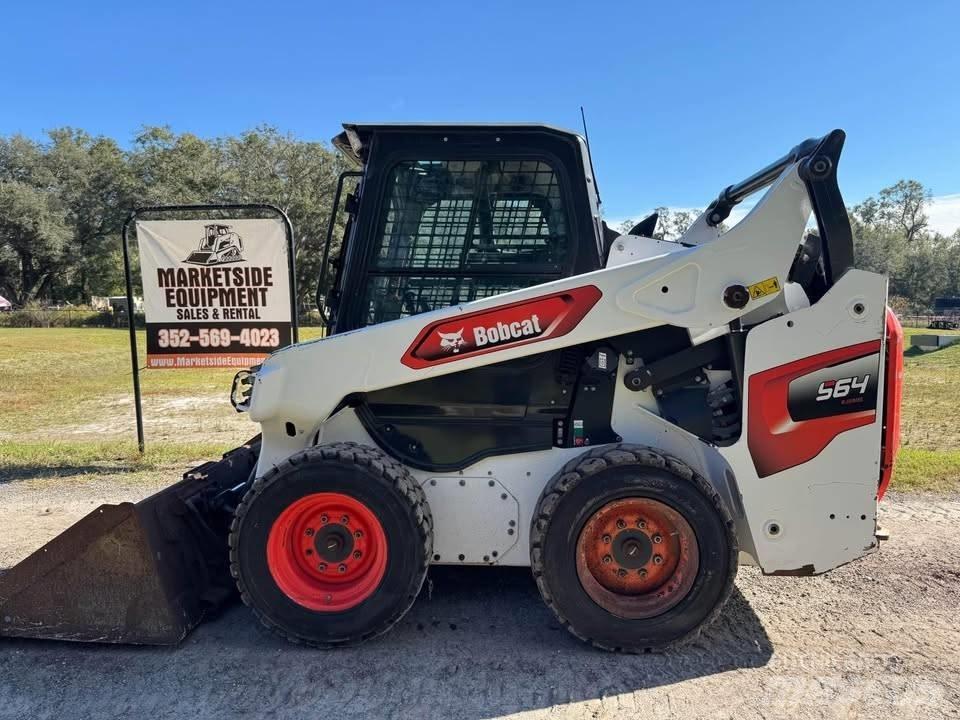 Bobcat S 64  스키드로더