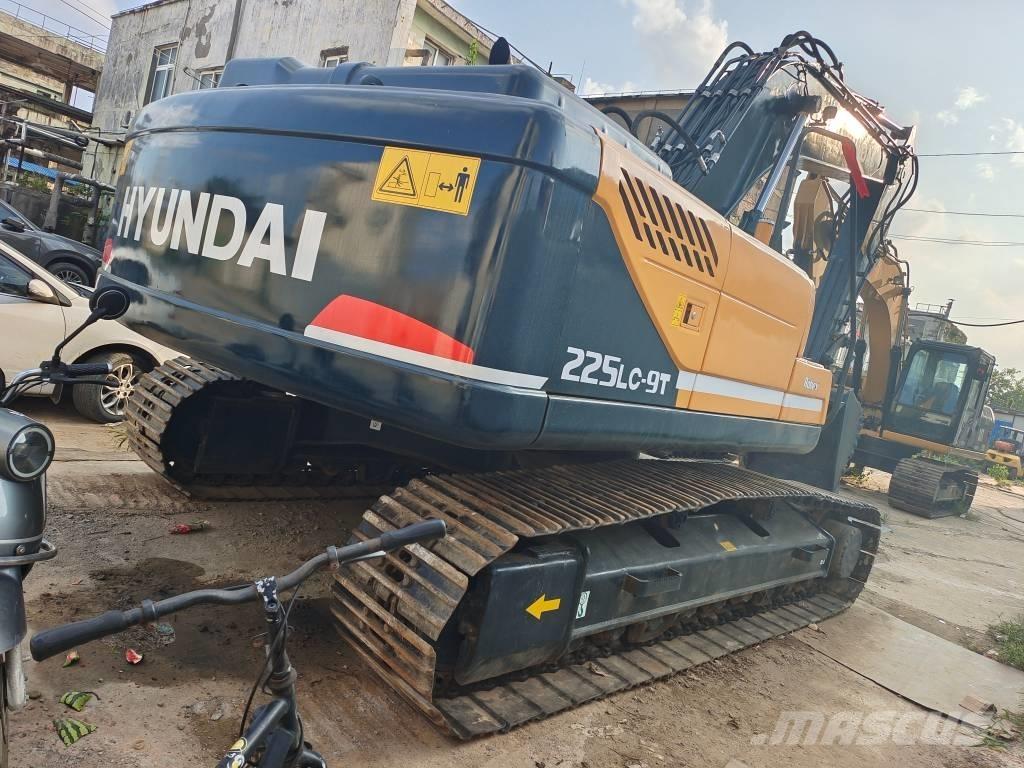 Hyundai 220 LC-9 대형 굴삭기 29톤 이상