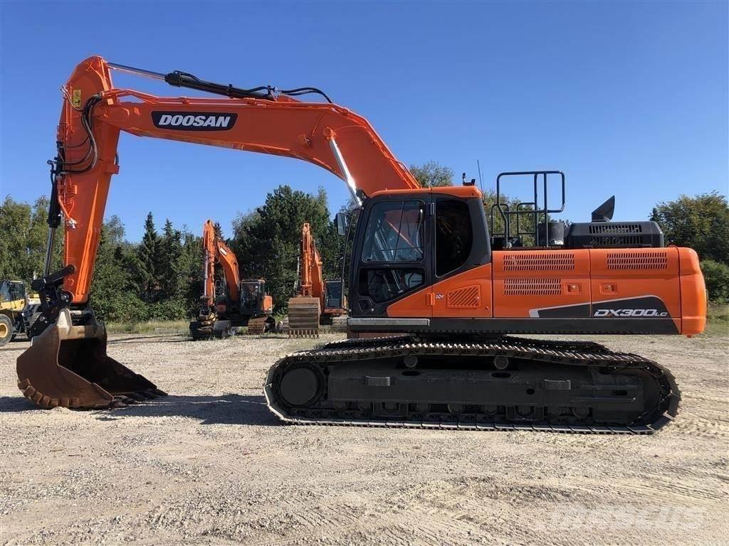 Doosan dx300 대형 굴삭기 29톤 이상