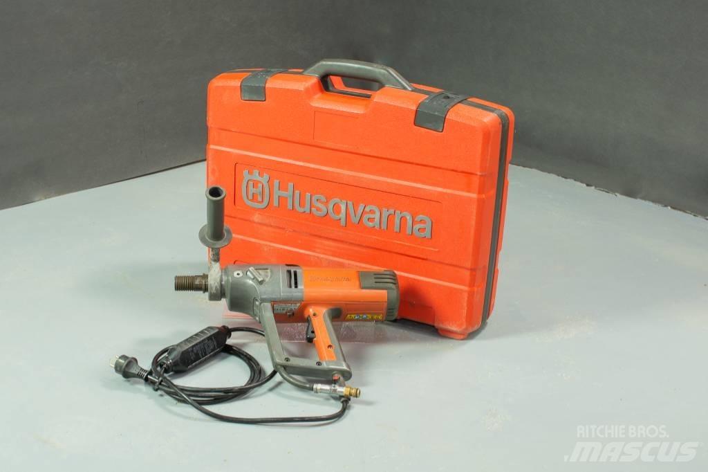 Husqvarna DM230 기타 드릴 장비