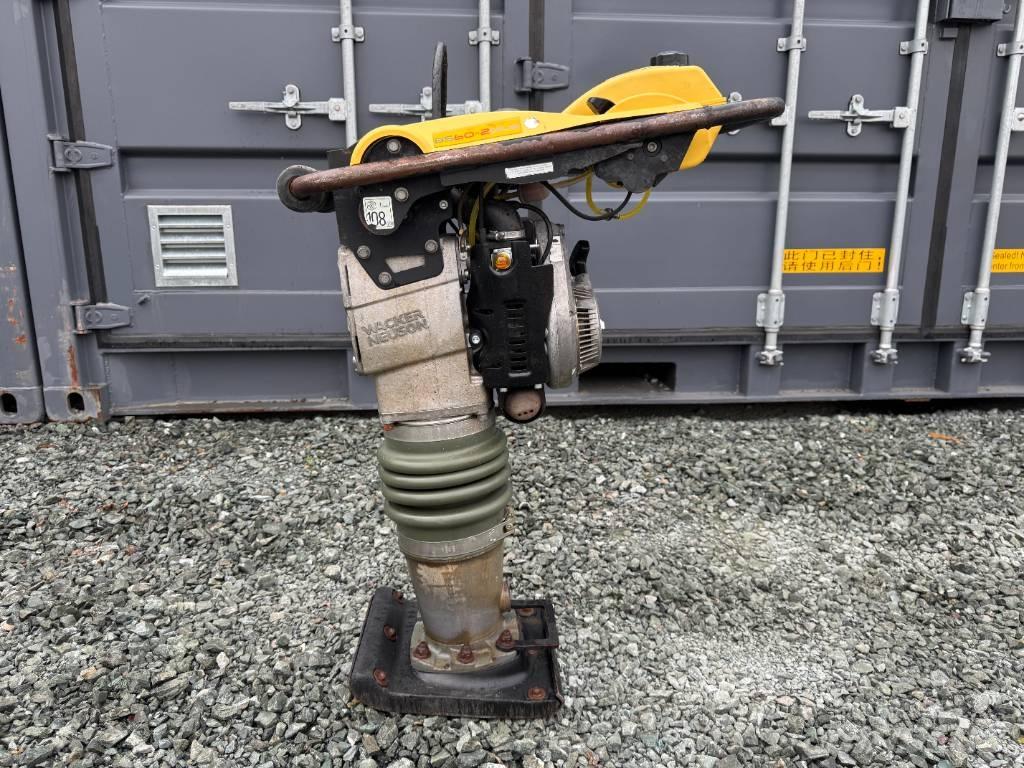 Wacker Neuson BS60-2 탬퍼