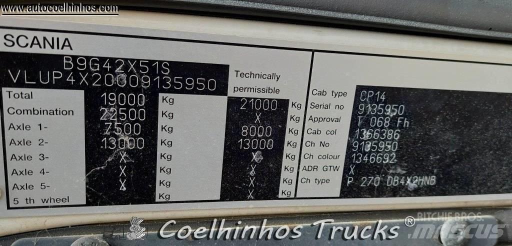 Scania P270 새시 운전실 트럭