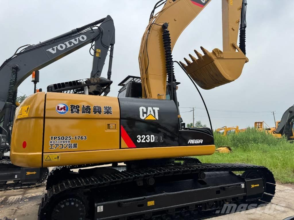 CAT 323D2 대형 굴삭기 29톤 이상