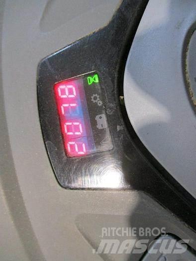 BT LPE 200i 경량 리프터
