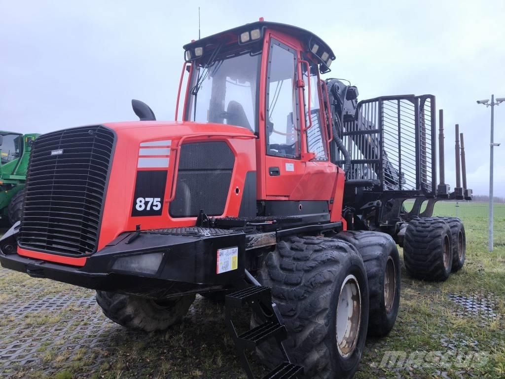 Komatsu 875 원목 포워더