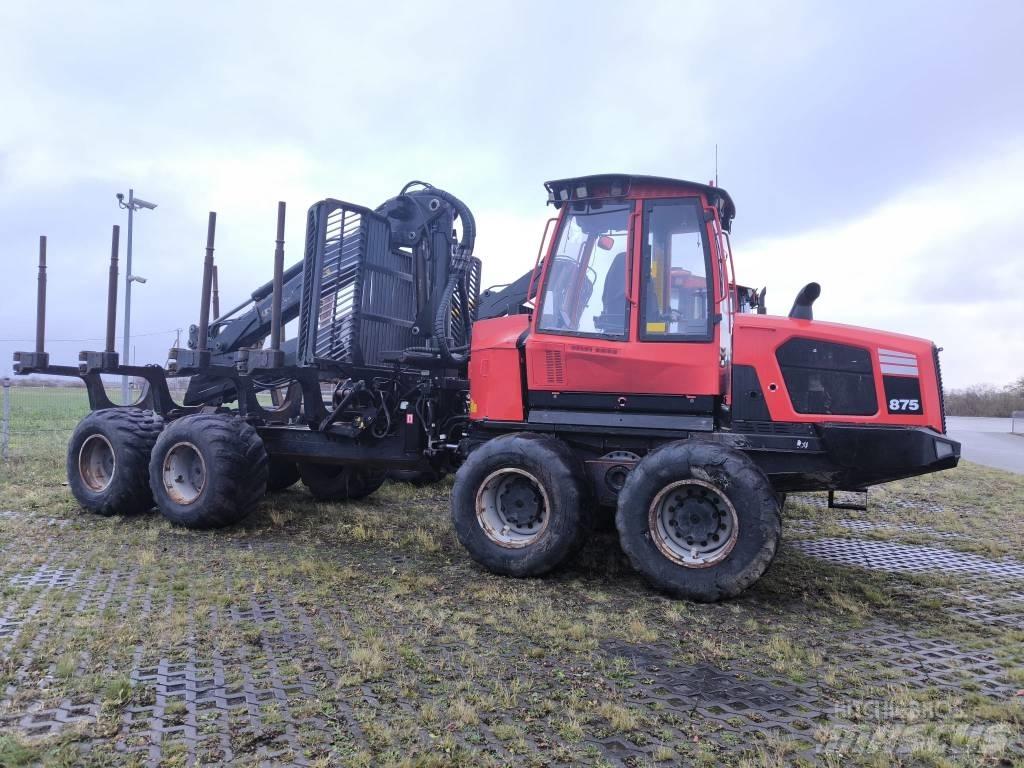 Komatsu 875 원목 포워더