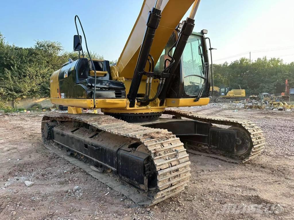 CAT 330DL 대형 굴삭기 29톤 이상