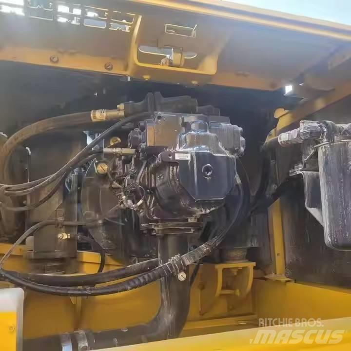 Komatsu PC360-8 대형 굴삭기 29톤 이상