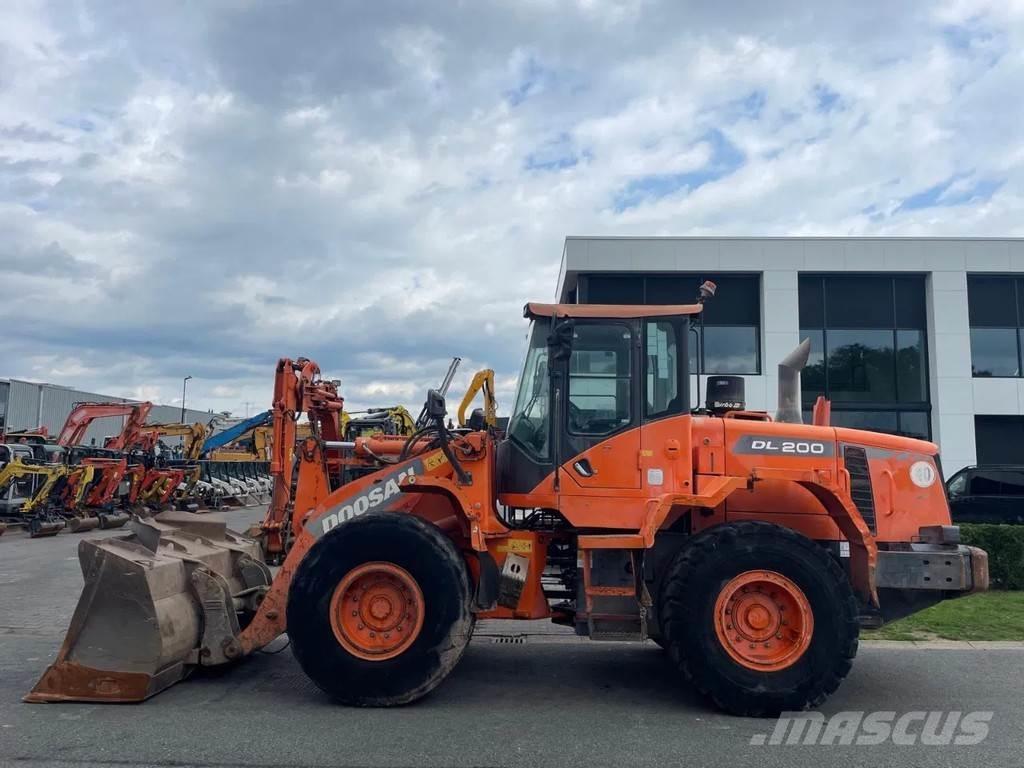 Doosan DL200-3 | A/C  휠로우더