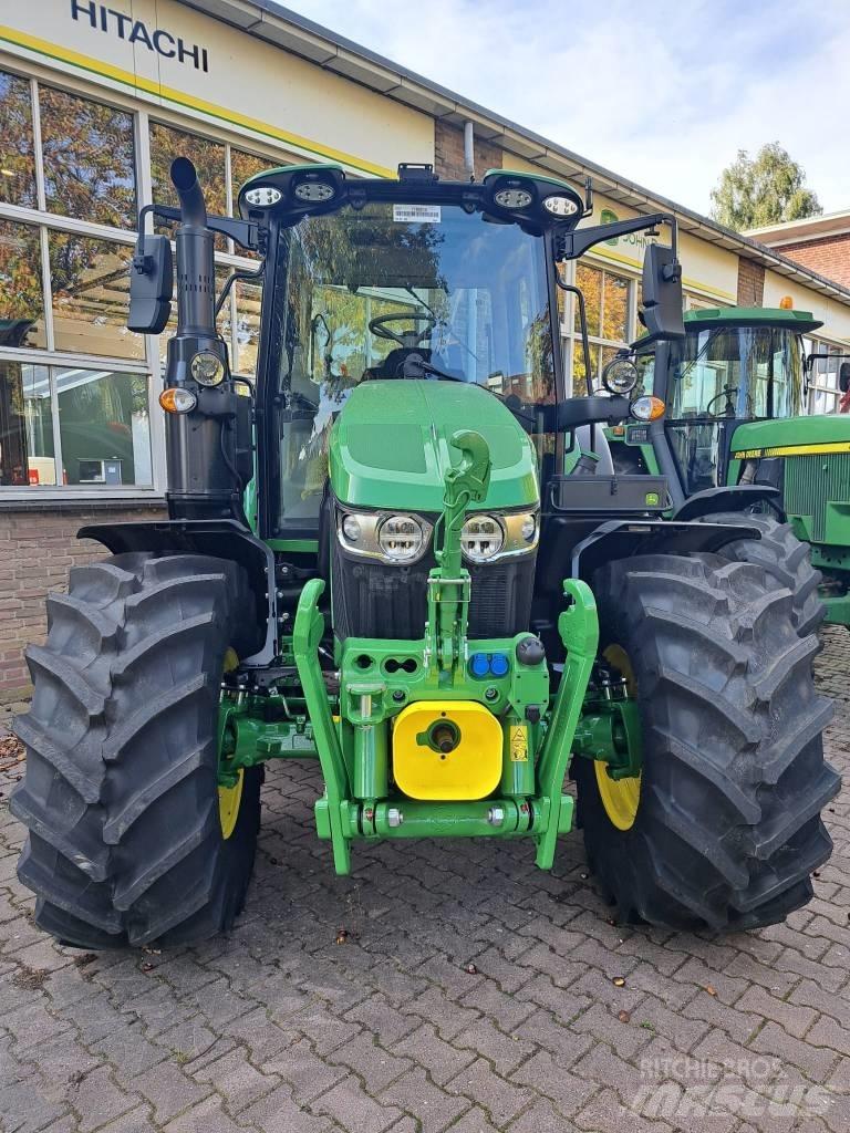 John Deere 6120M 트랙터
