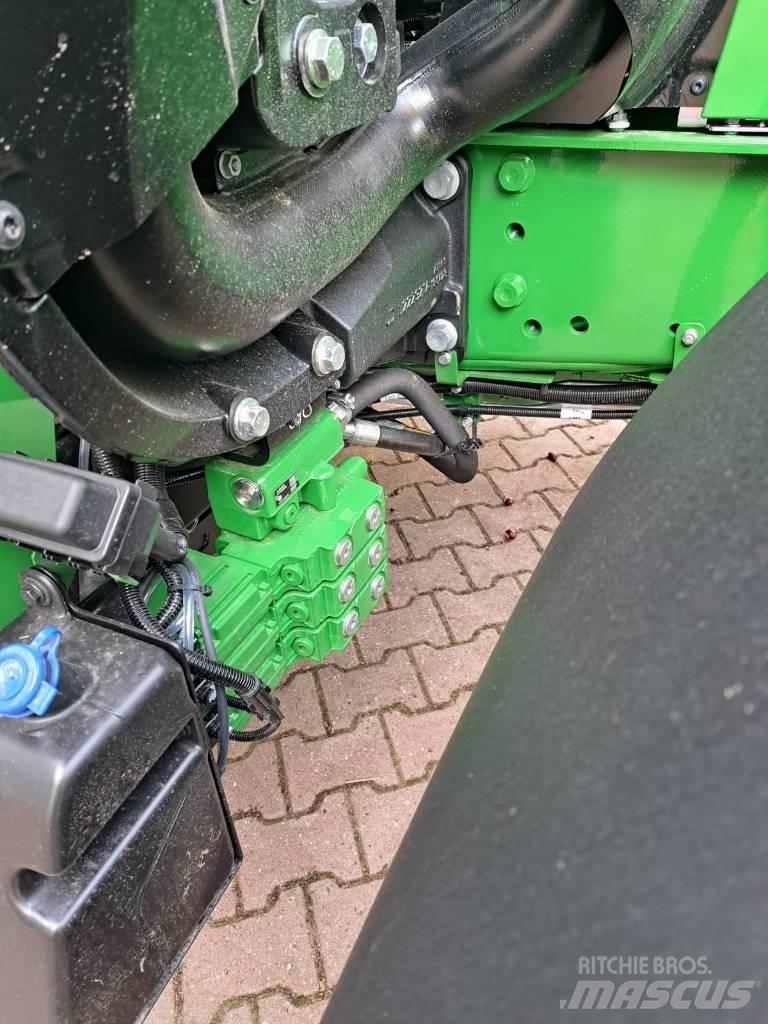 John Deere 6120M 트랙터