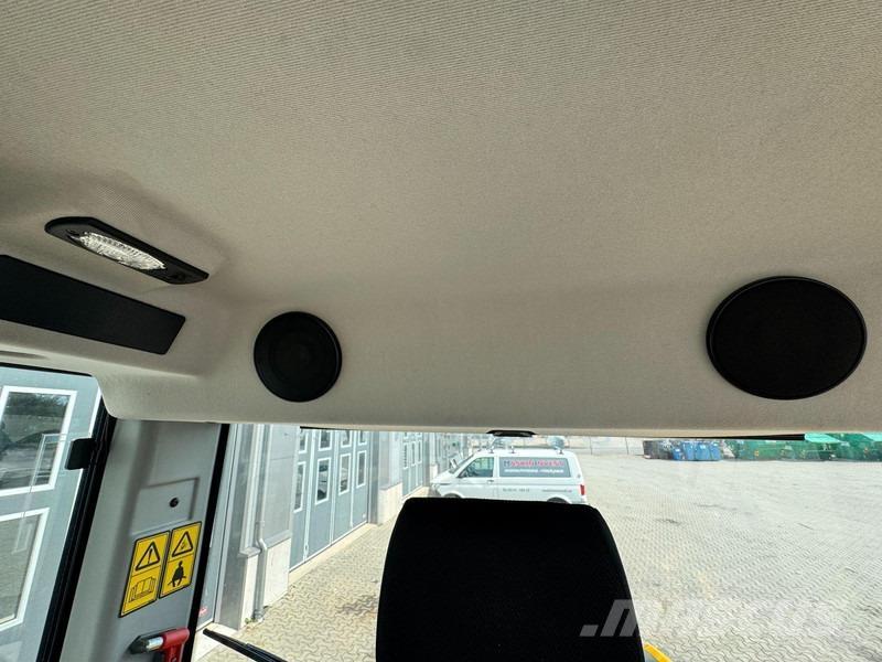 JCB 413 2.800h  휠로우더