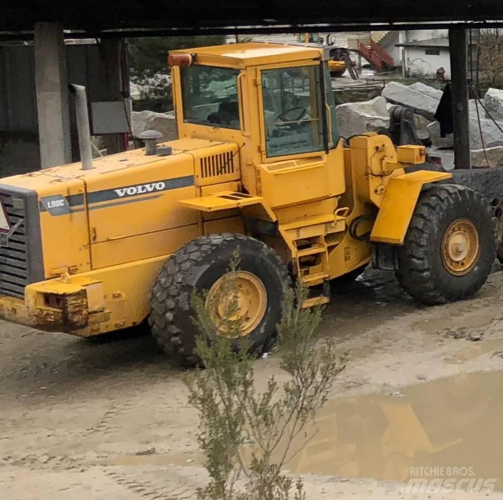 Volvo L 90 C  휠로우더