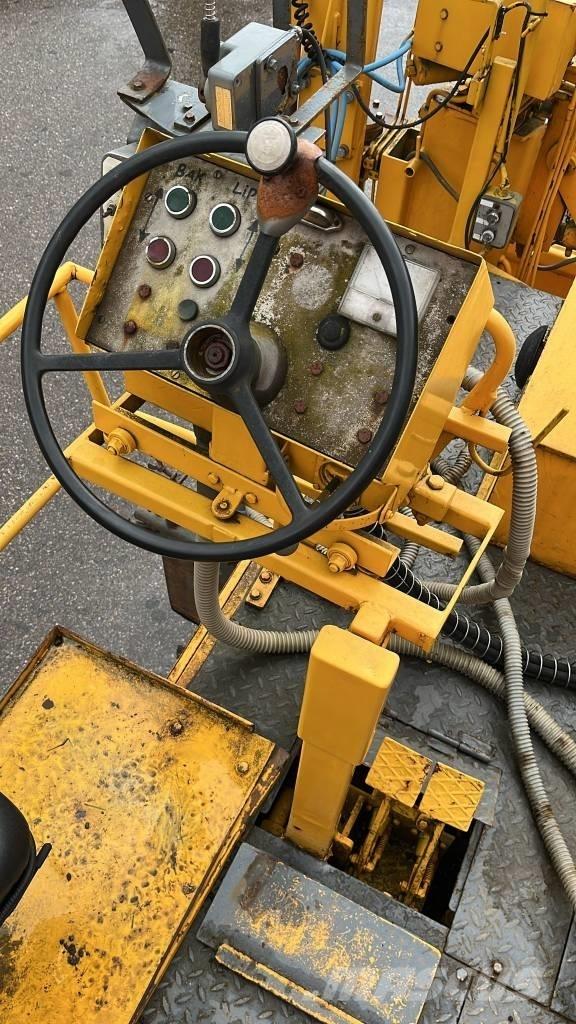 Demag SF 120 P 아스팔트 포장장비