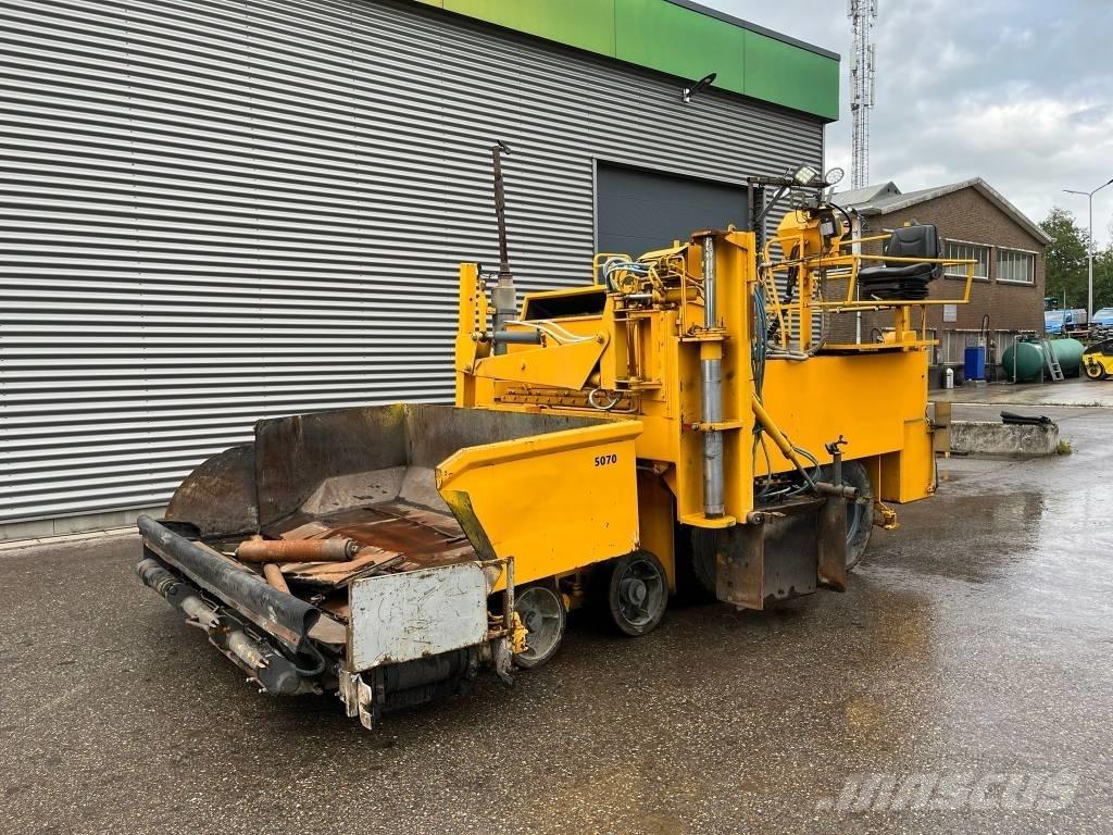 Demag SF 120 P 아스팔트 포장장비
